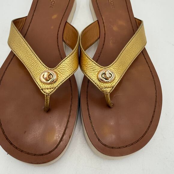 Coach Gold Shelly Leather Thong Flip Flop Sandals Size 9 - Picture 4 of 8